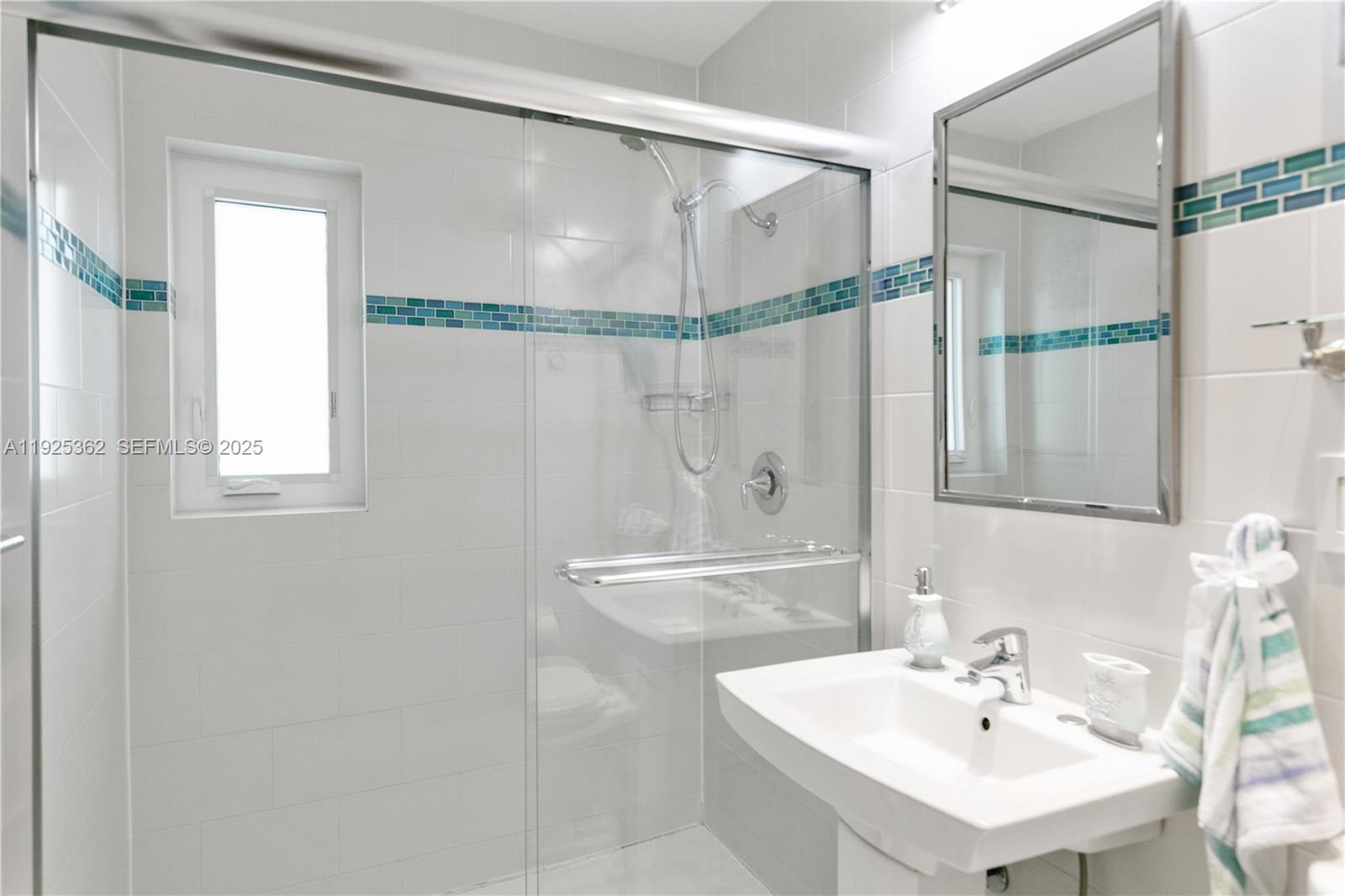 1900 N Victoria Park Rd Fort Lauderdale, FL 33305