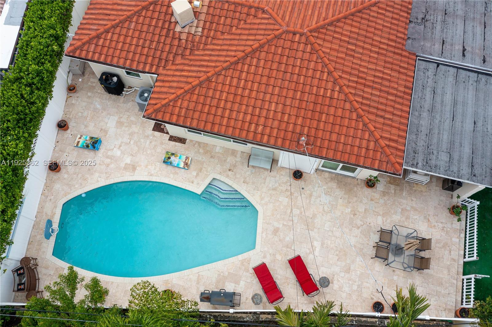 1900 N Victoria Park Rd Fort Lauderdale, FL 33305