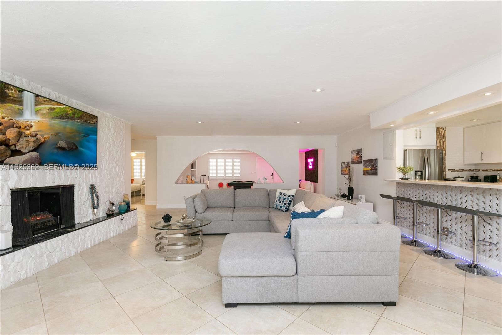 1900 N Victoria Park Rd Fort Lauderdale, FL 33305