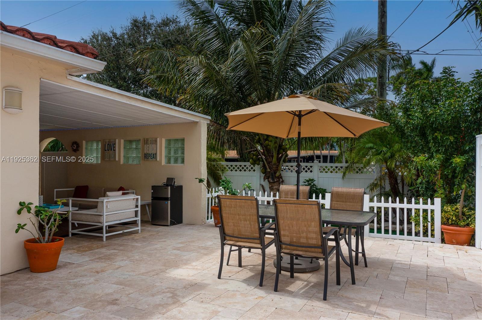 1900 N Victoria Park Rd Fort Lauderdale, FL 33305