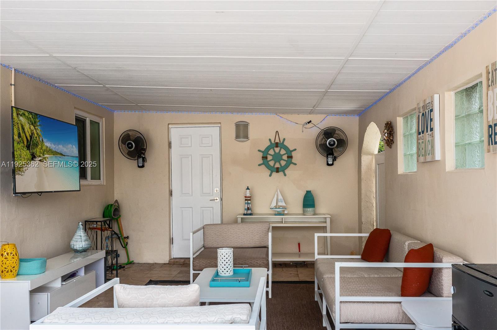 1900 N Victoria Park Rd Fort Lauderdale, FL 33305