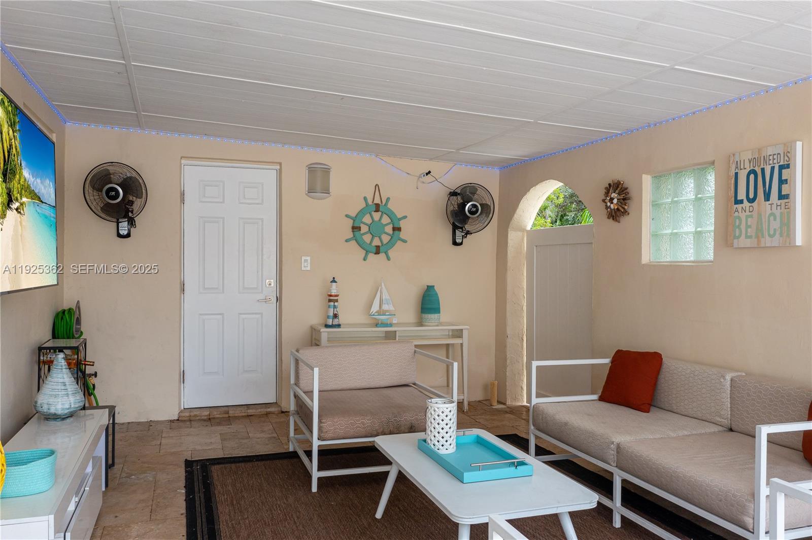 1900 N Victoria Park Rd Fort Lauderdale, FL 33305