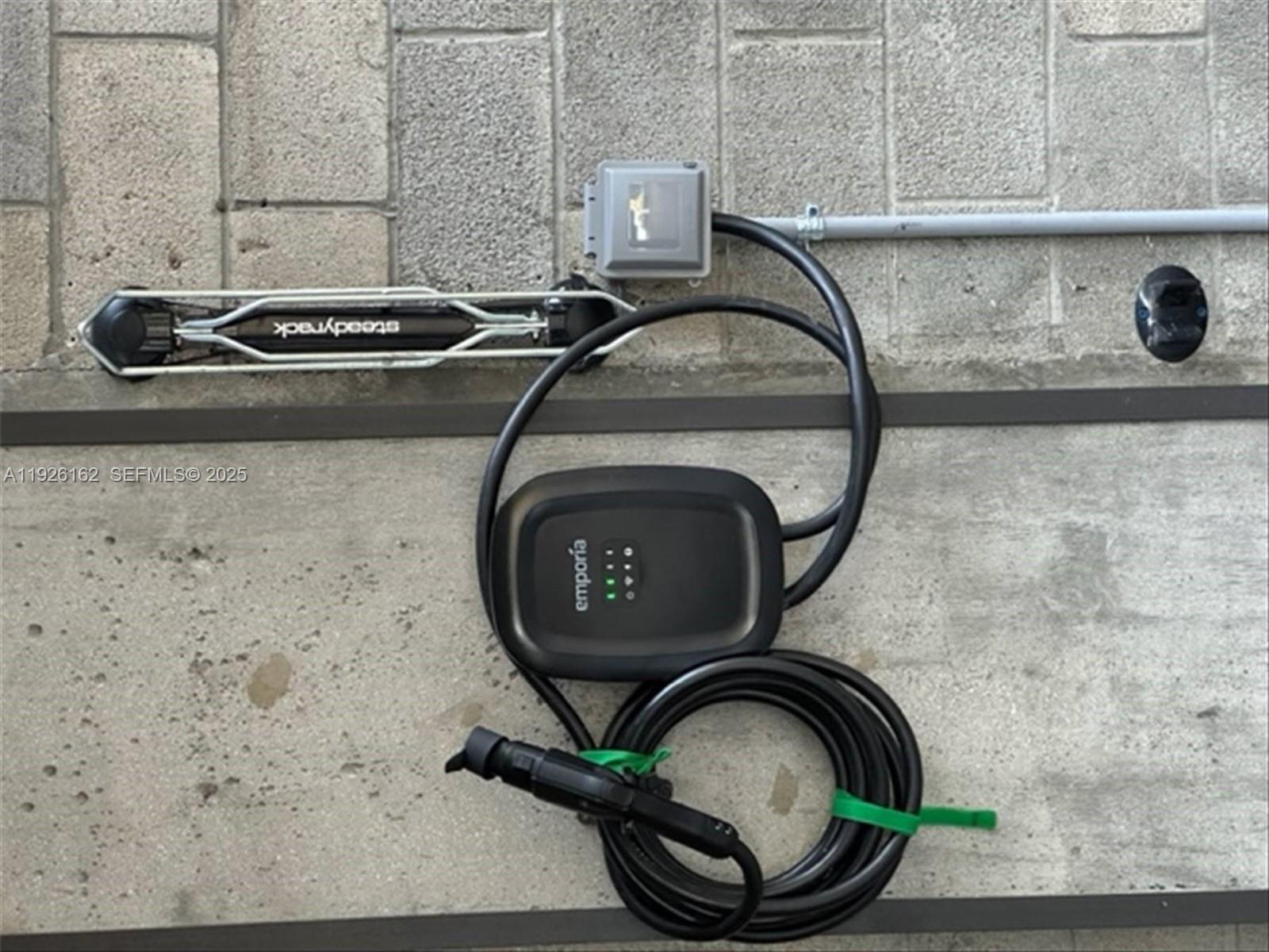 1053 NW 29th St Miami, FL 33127