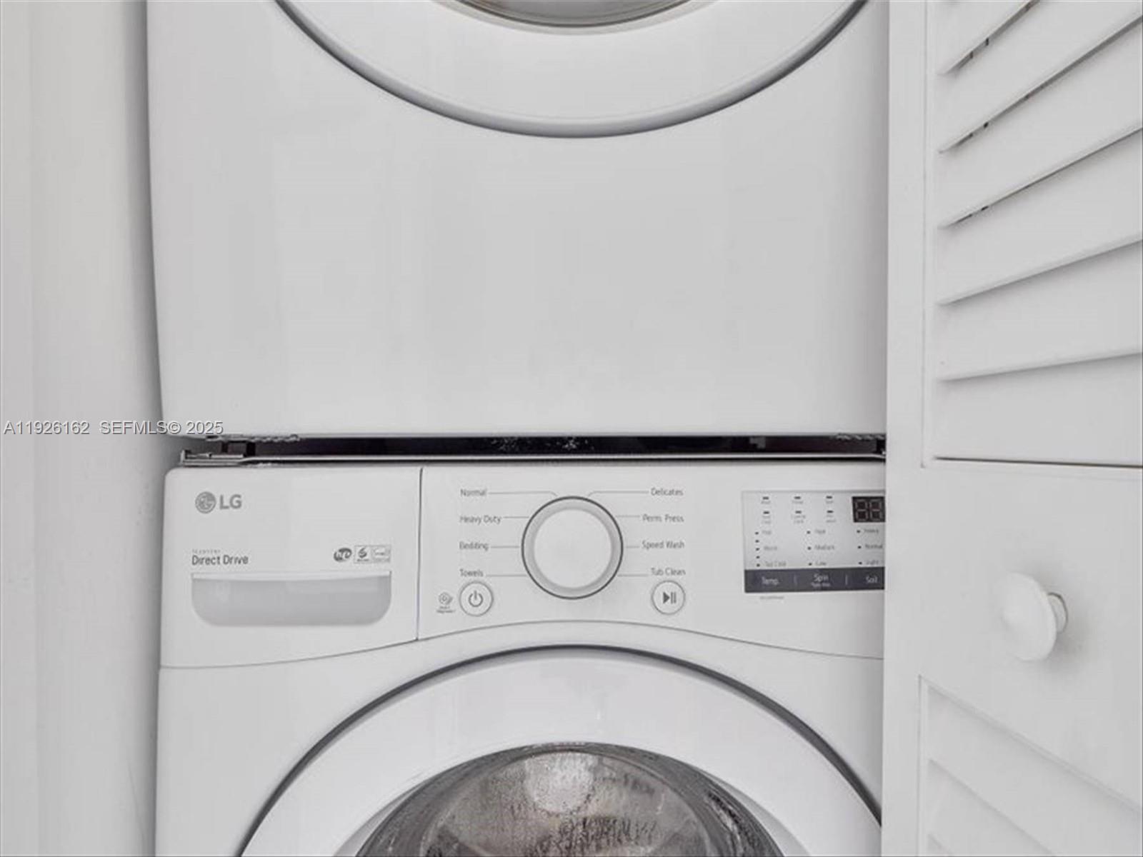 1053 NW 29th St Miami, FL 33127