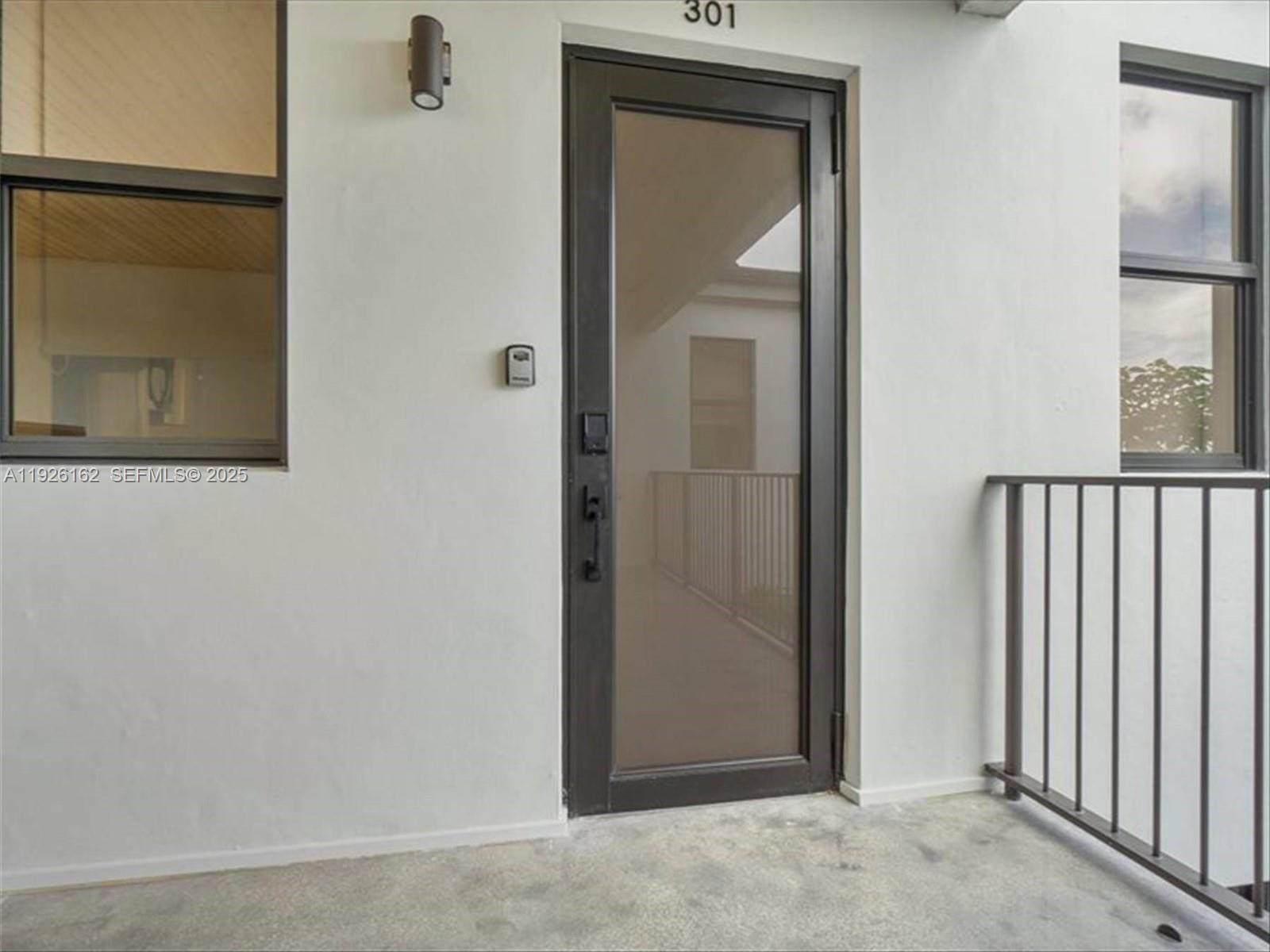 1053 NW 29th St Miami, FL 33127