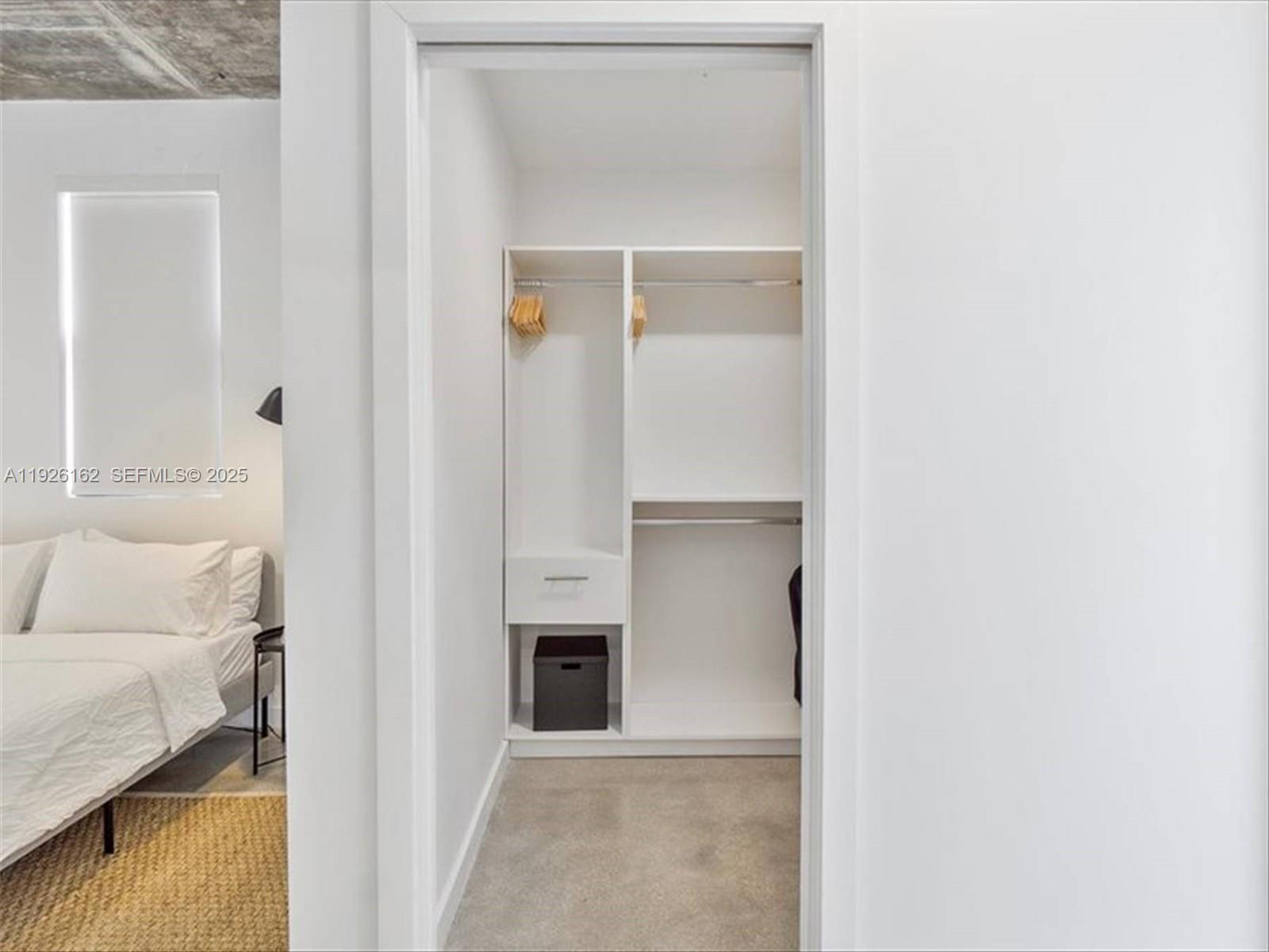 1053 NW 29th St Miami, FL 33127