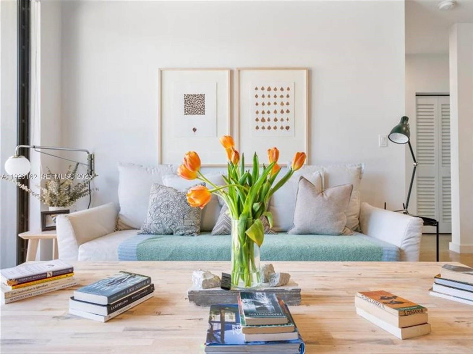 1053 NW 29th St Miami, FL 33127