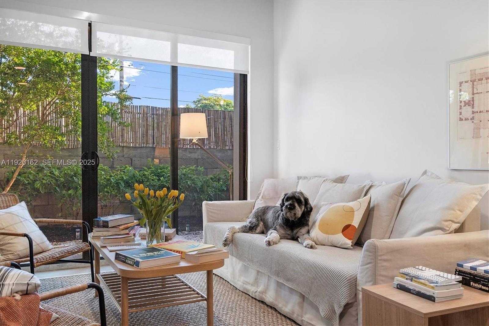 1053 NW 29th St Miami, FL 33127