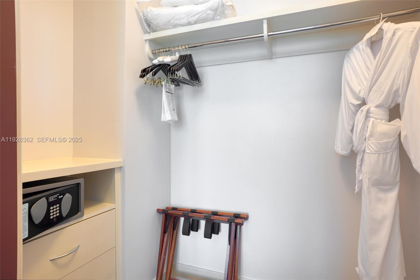 10295 Collins Ave #1014 Bal Harbour, FL 33154