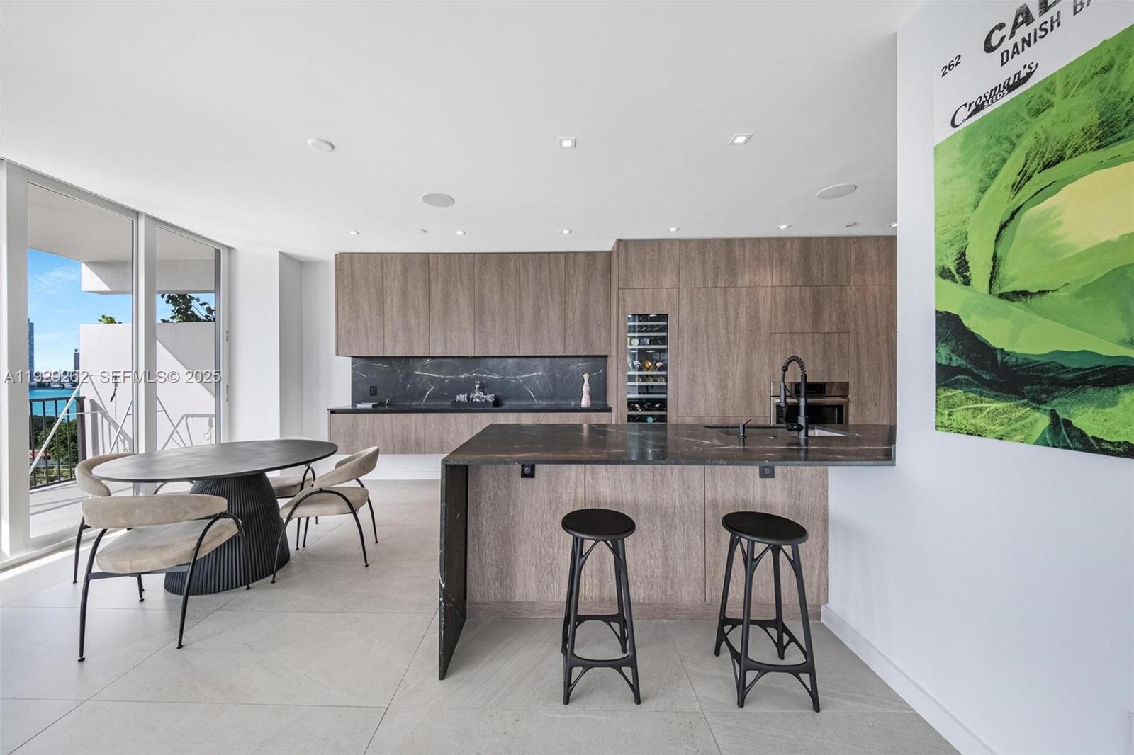 1000 Venetian Way #1004 Miami, FL 33139