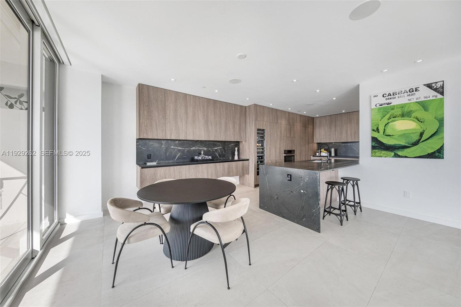 1000 Venetian Way #1004 Miami, FL 33139