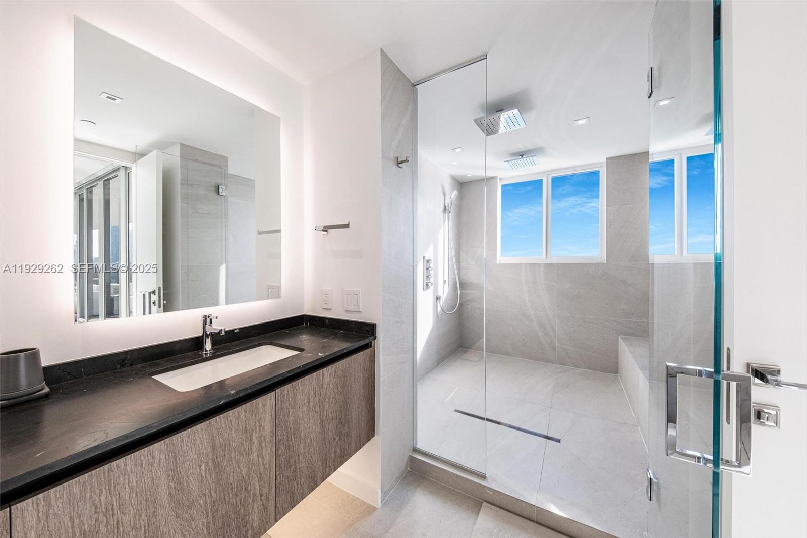 1000 Venetian Way #1004 Miami, FL 33139