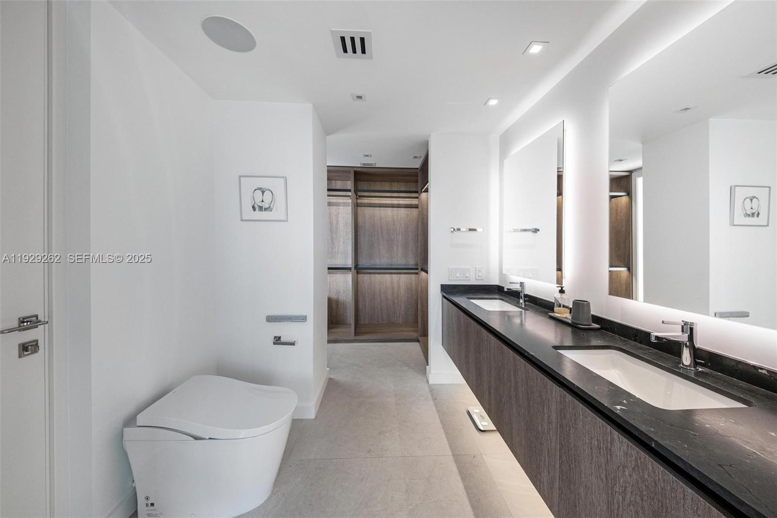 1000 Venetian Way #1004 Miami, FL 33139