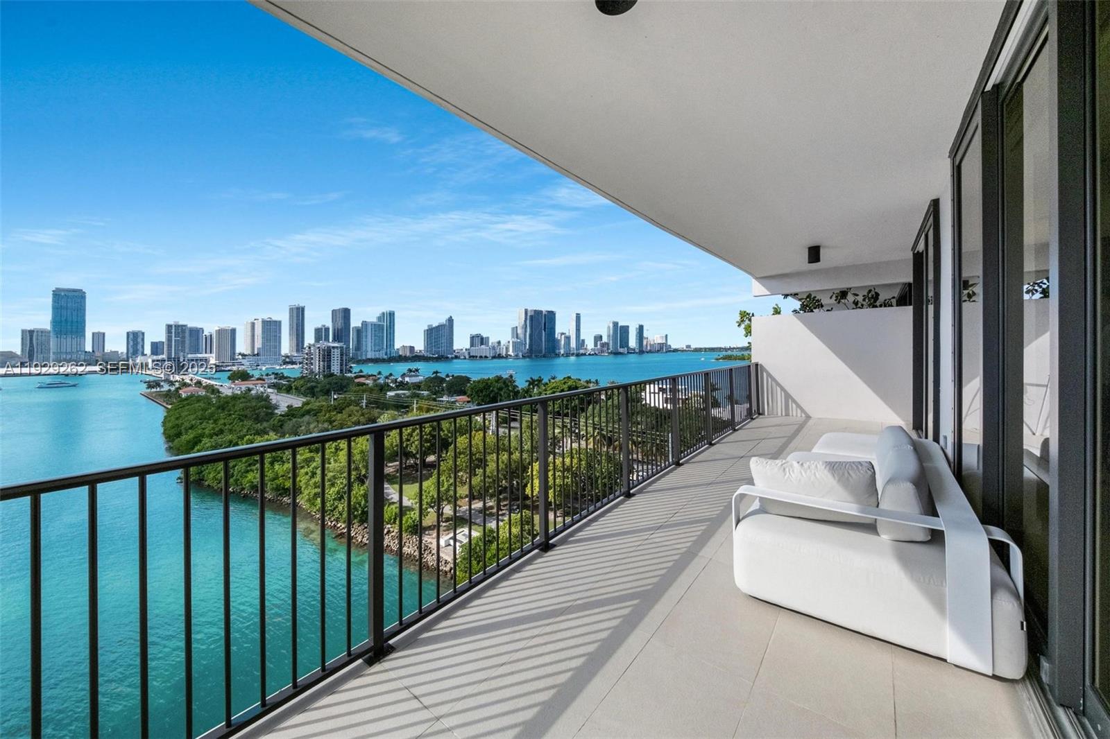 1000 Venetian Way #1004 Miami, FL 33139