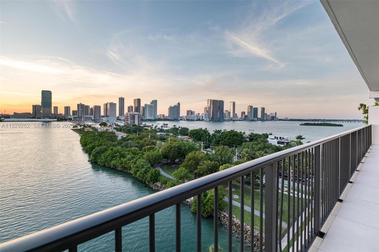 1000 Venetian Way #1004 Miami, FL 33139