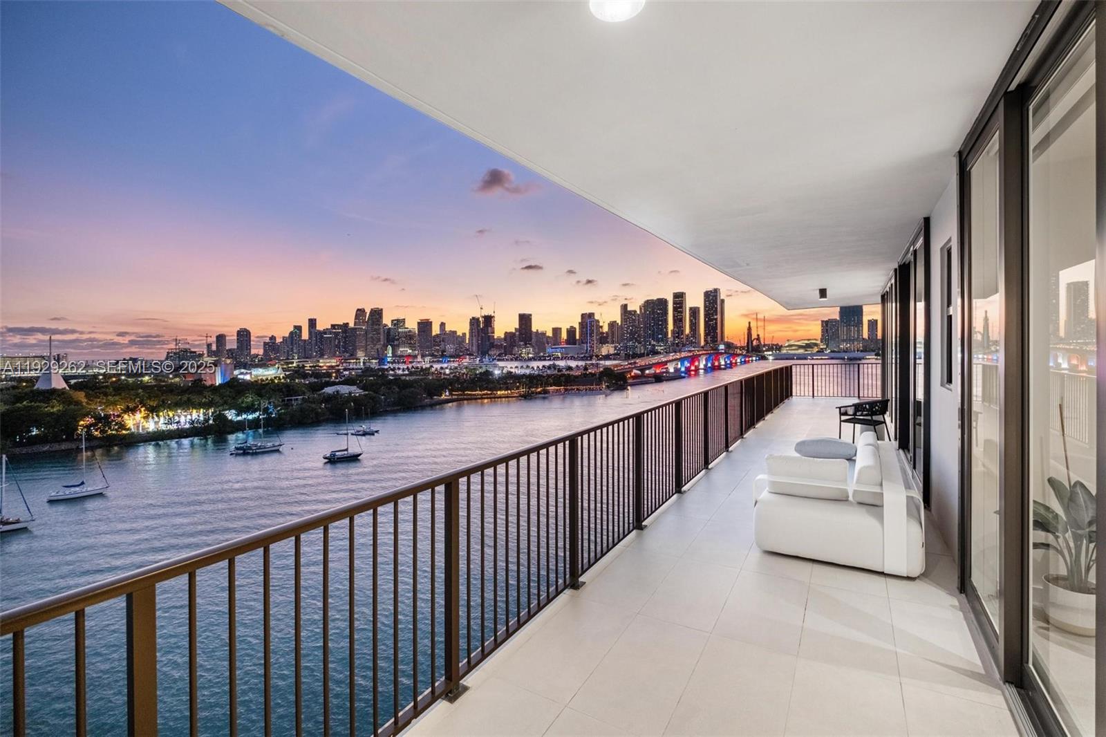 1000 Venetian Way #1004 Miami, FL 33139