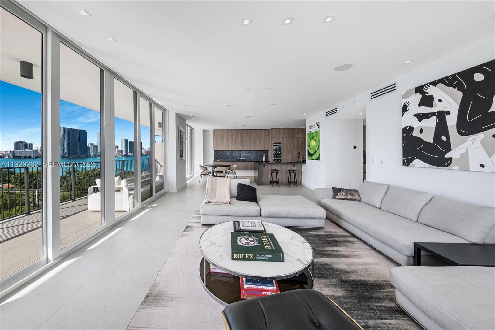 1000 Venetian Way #1004 Miami, FL 33139