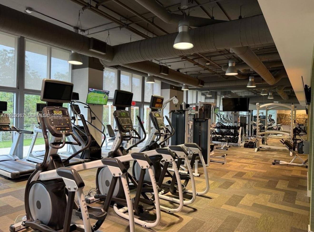 16385 Biscayne Blvd #301 North Miami Beach, FL 33160