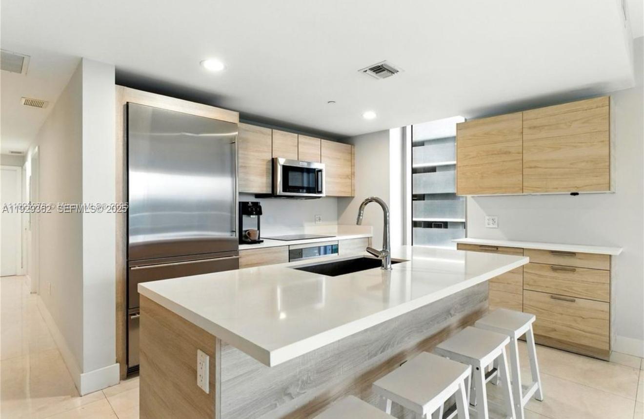 16385 Biscayne Blvd #301 North Miami Beach, FL 33160