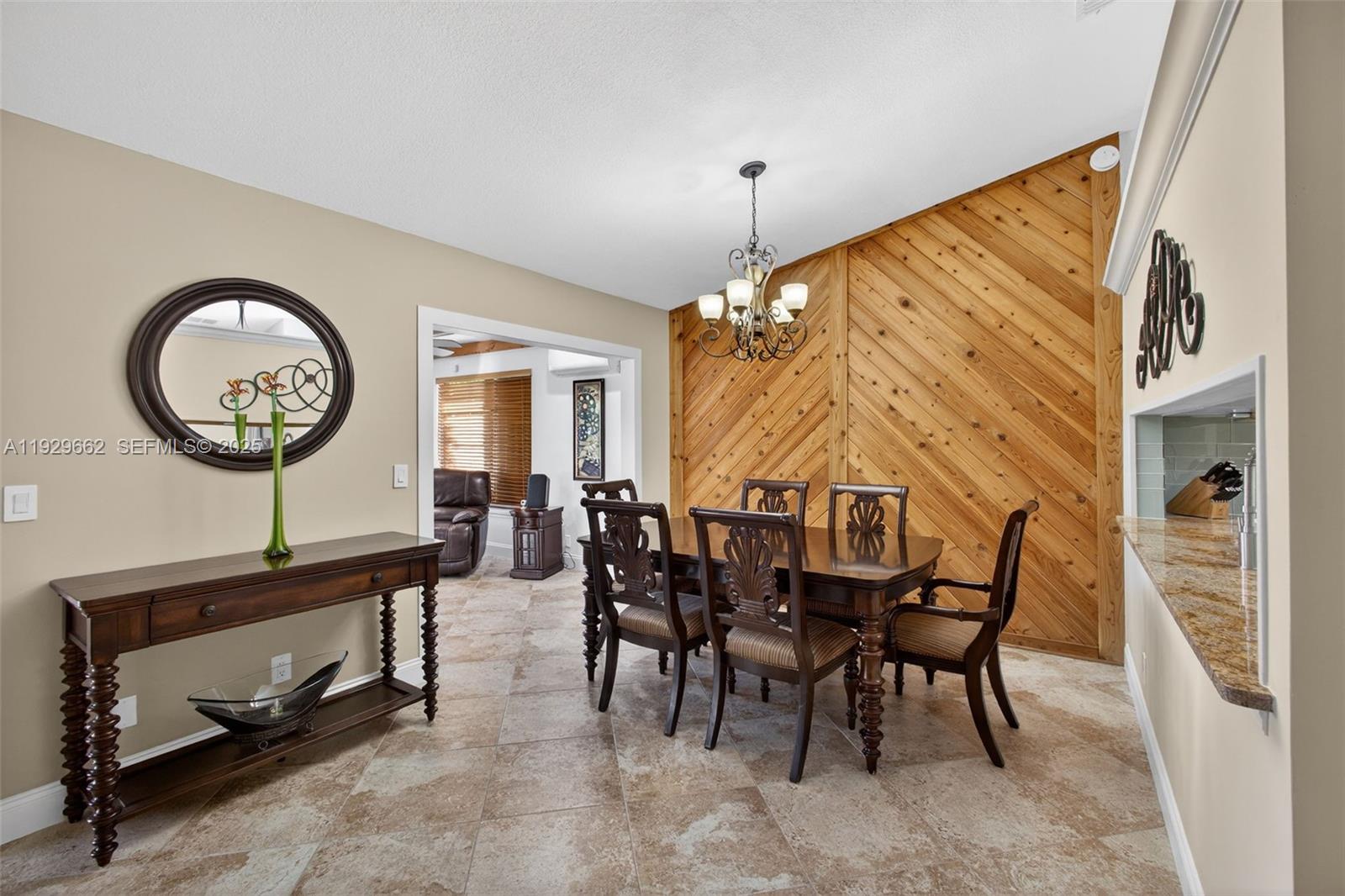 135 Rosewood Cir Jupiter, FL 33458