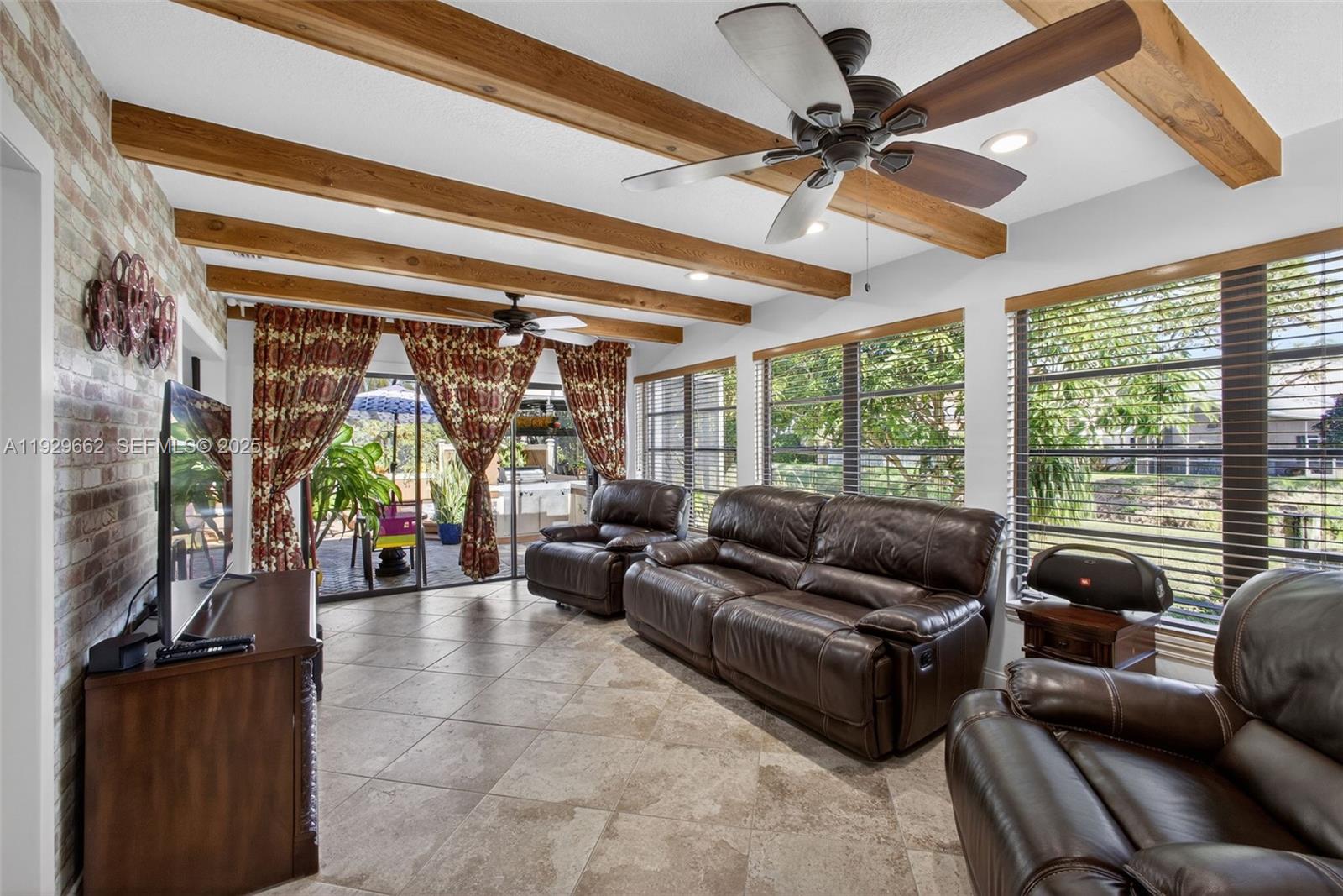 135 Rosewood Cir Jupiter, FL 33458