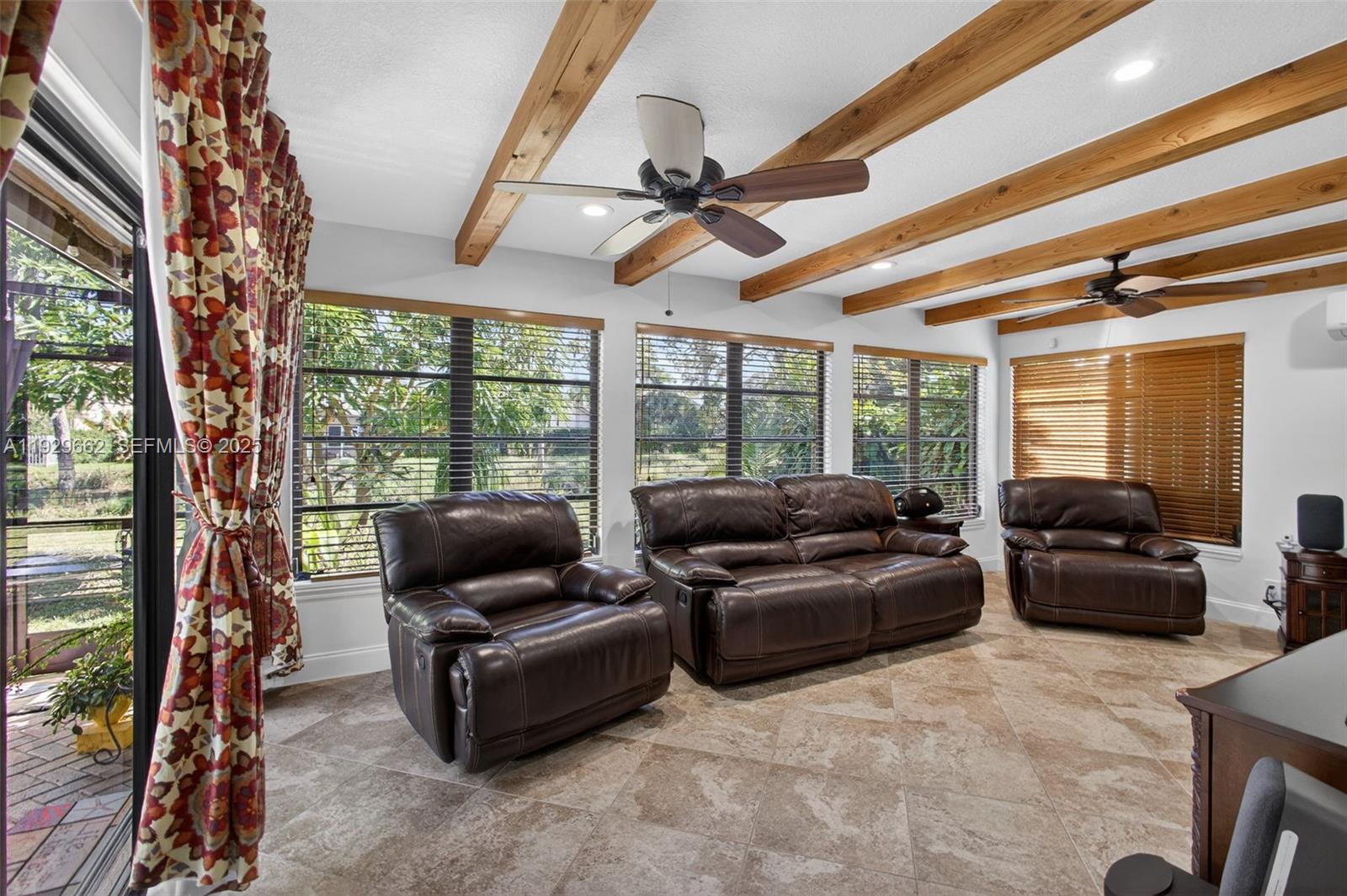 135 Rosewood Cir Jupiter, FL 33458