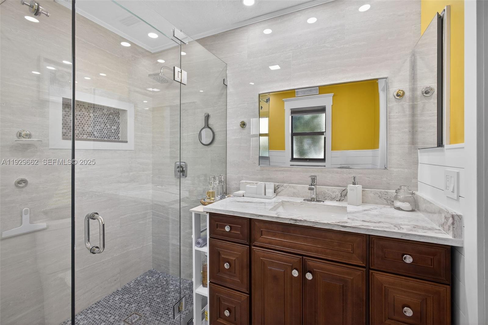 135 Rosewood Cir Jupiter, FL 33458