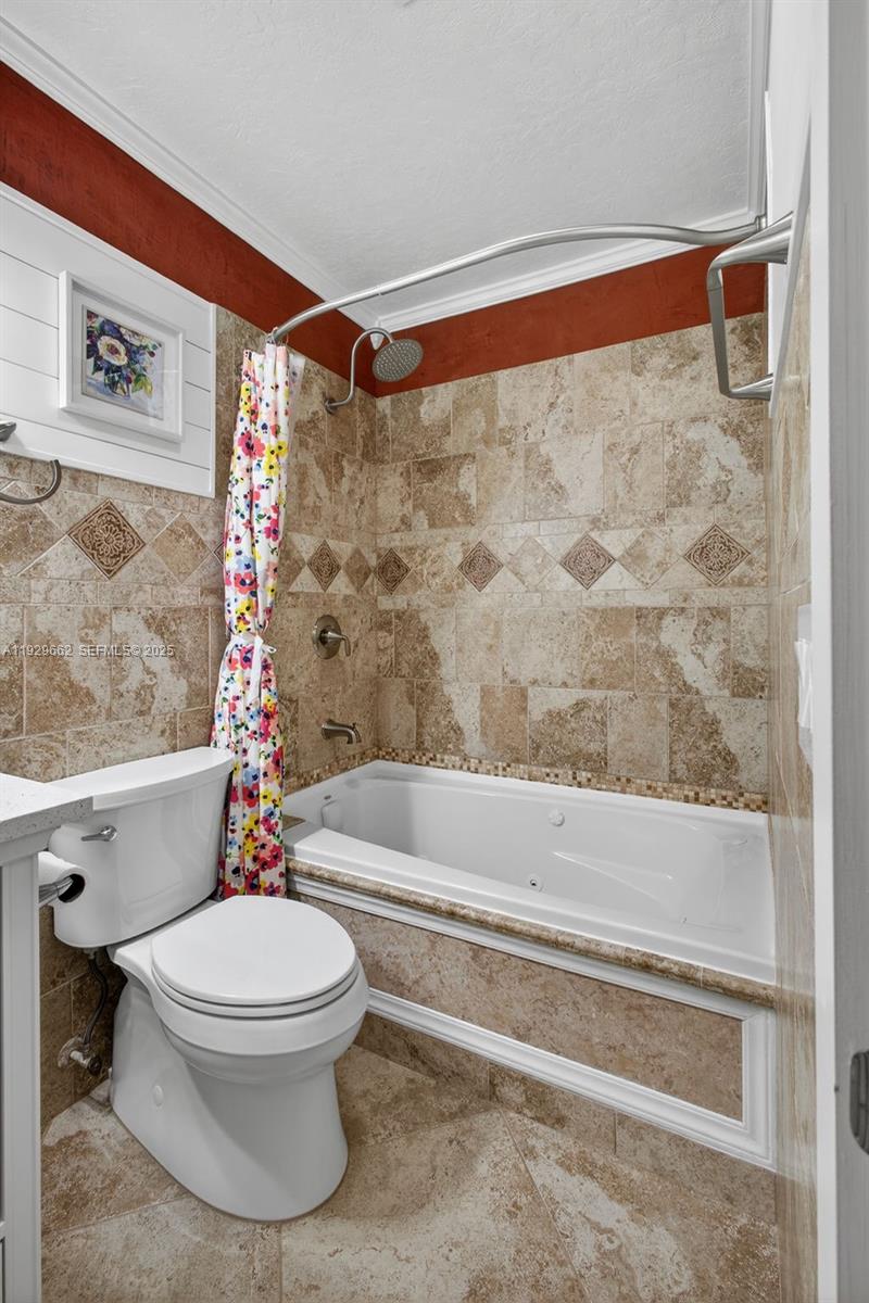 135 Rosewood Cir Jupiter, FL 33458