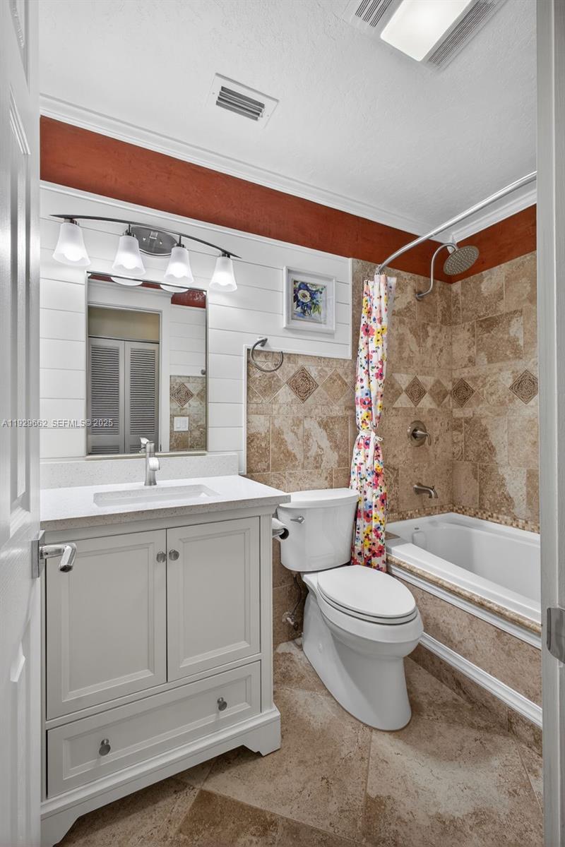 135 Rosewood Cir Jupiter, FL 33458