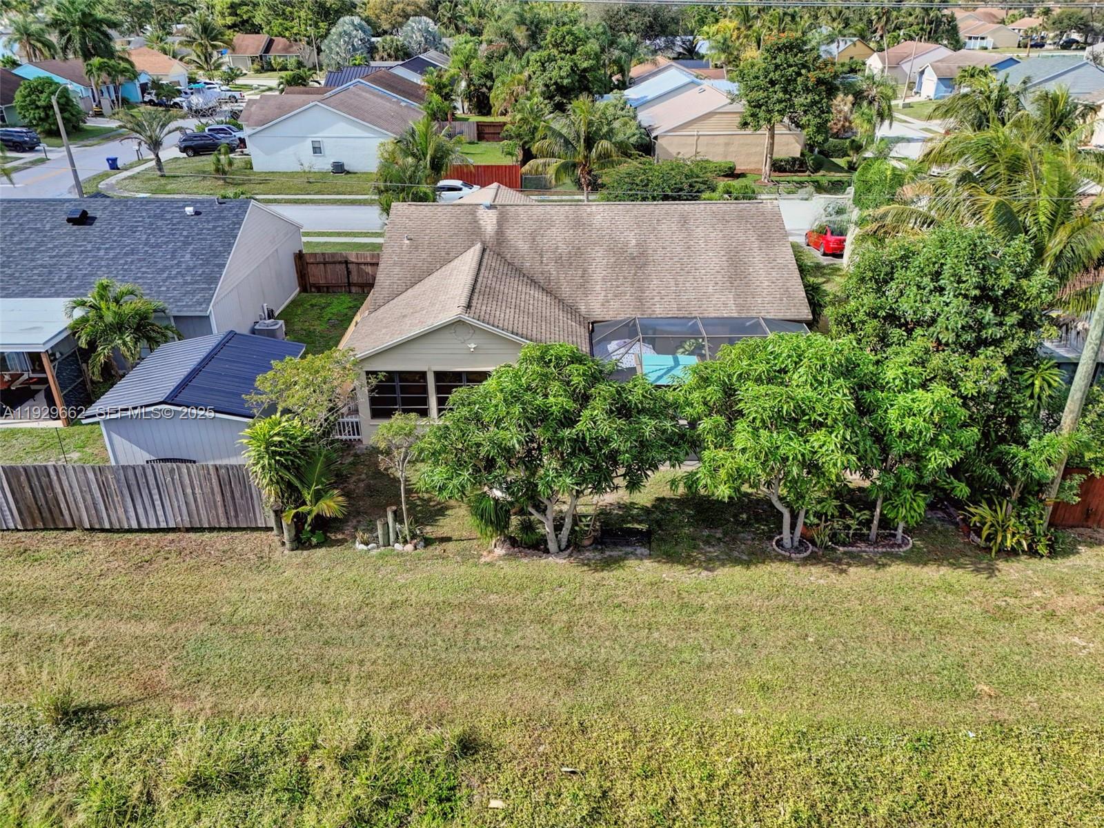 135 Rosewood Cir Jupiter, FL 33458