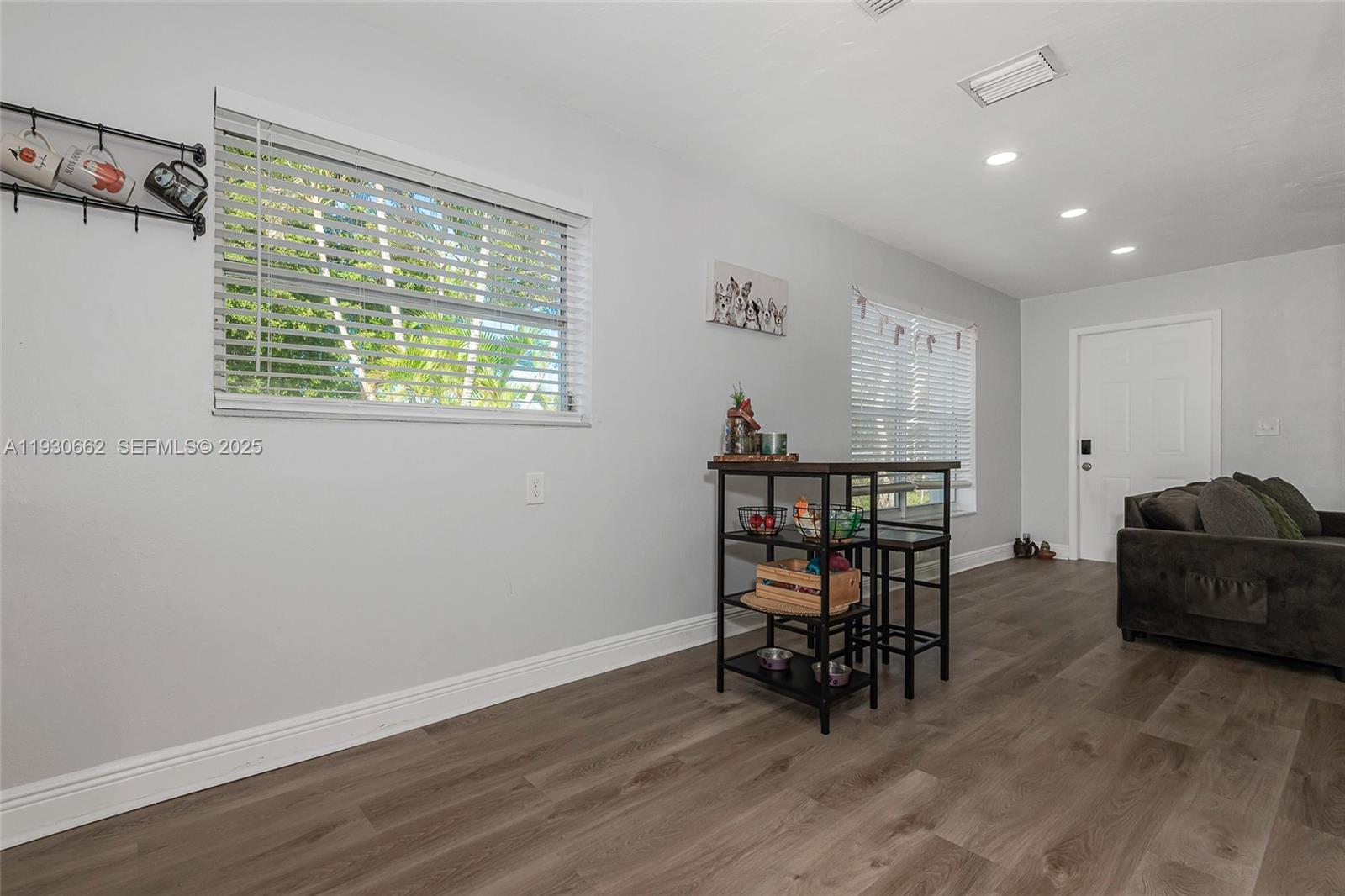 6120 SW 38th St Davie, FL 33314