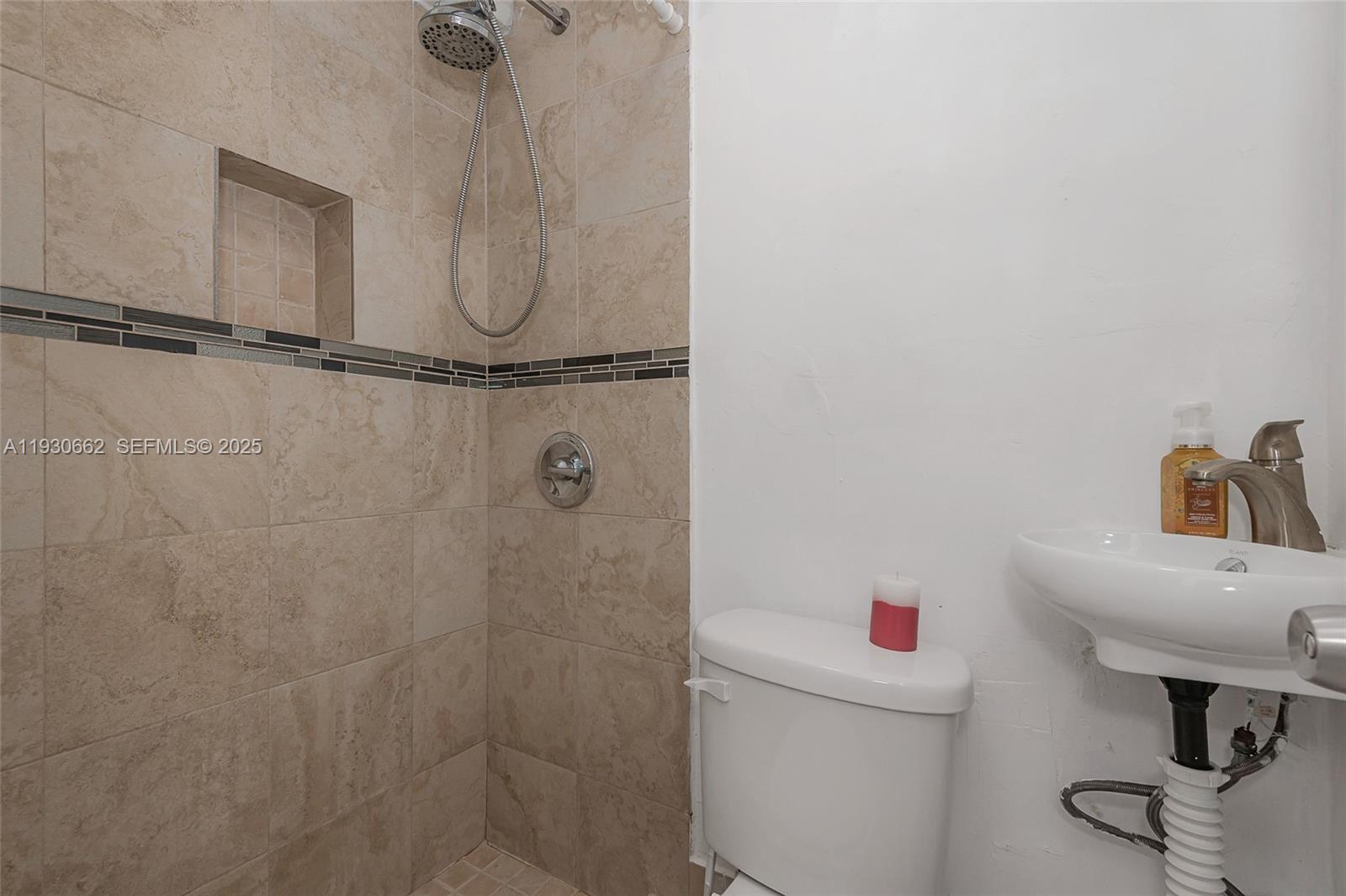 6120 SW 38th St Davie, FL 33314