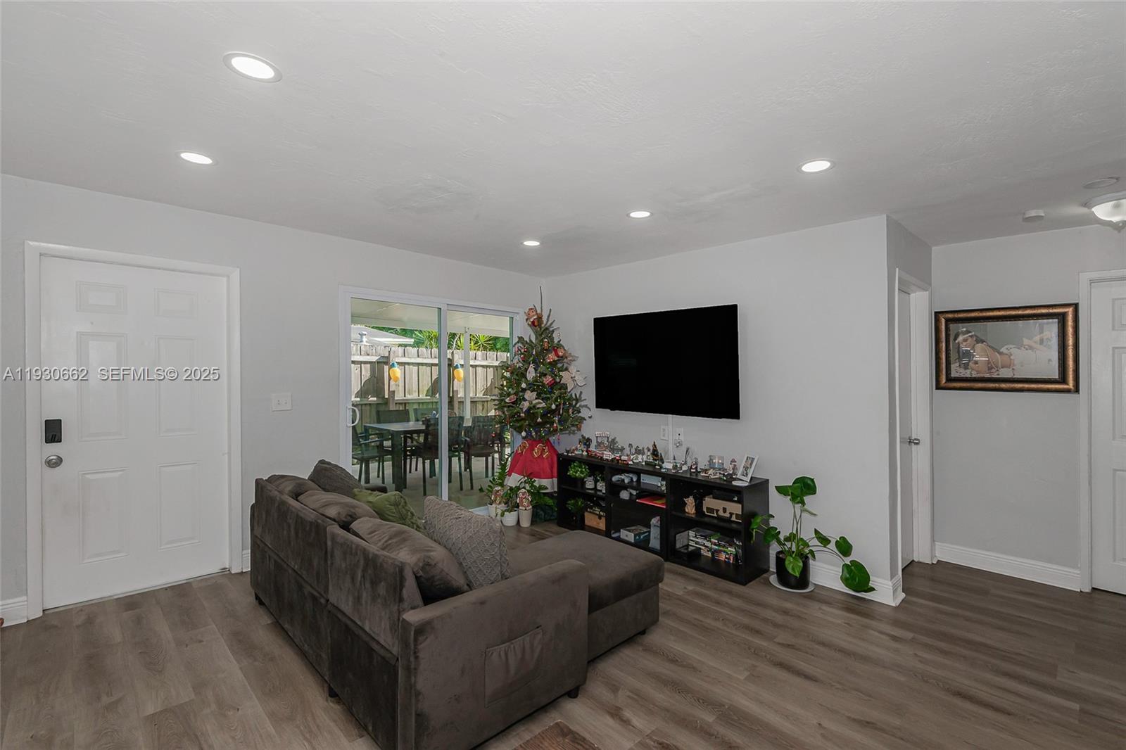 6120 SW 38th St Davie, FL 33314