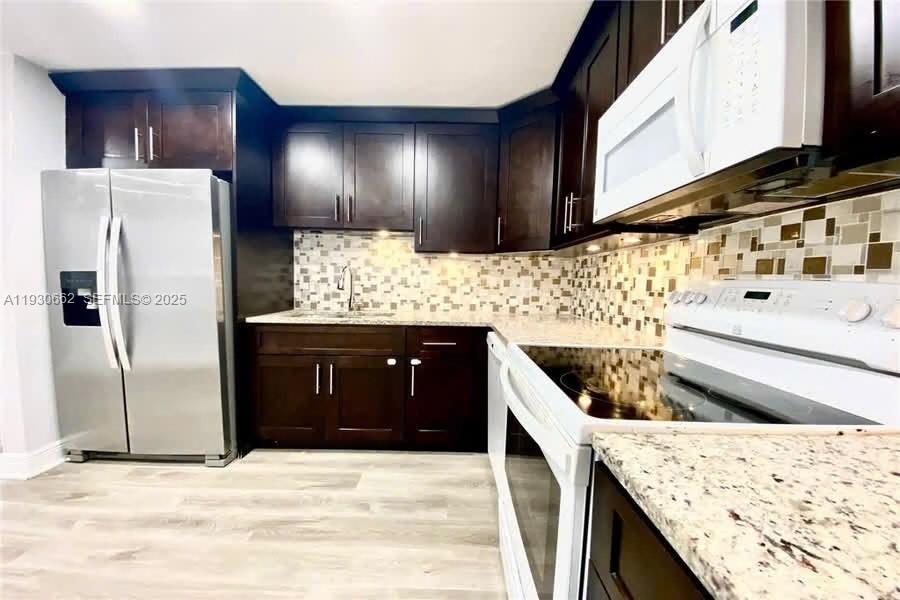 6120 SW 38th St Davie, FL 33314