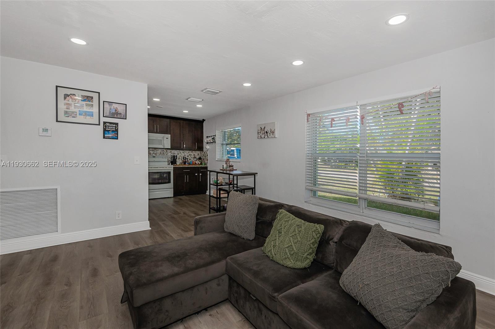 6120 SW 38th St Davie, FL 33314