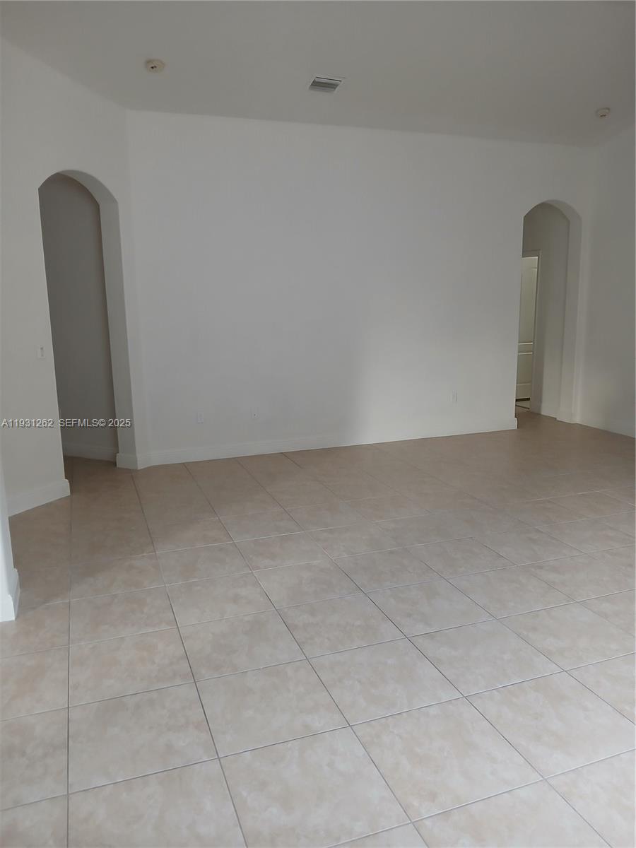 Undisclosed Address Miami, FL 33185