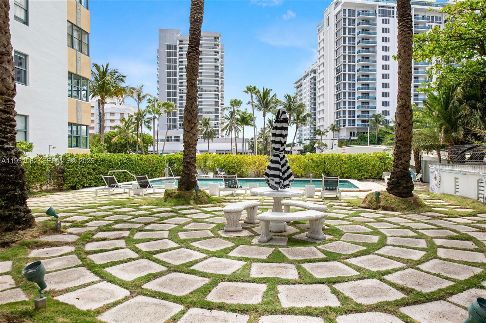 2421 Lake Pancoast Dr #5C Miami Beach, FL 33140