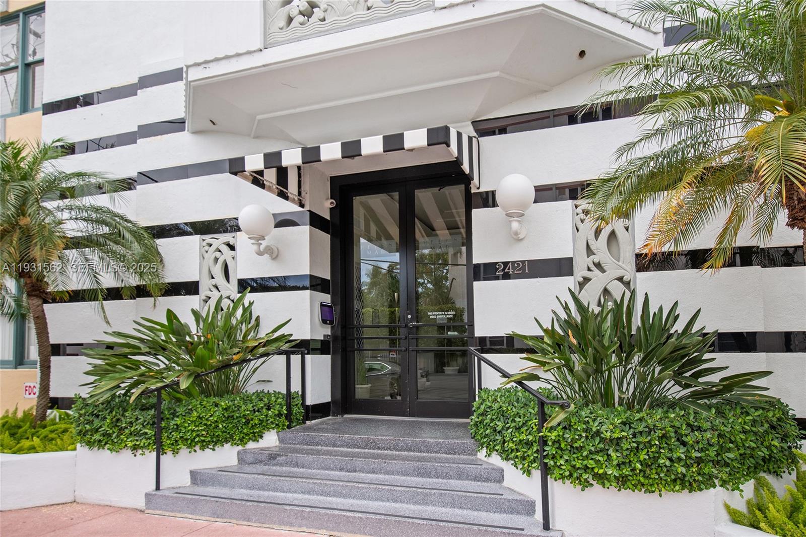 2421 Lake Pancoast Dr #5C Miami Beach, FL 33140