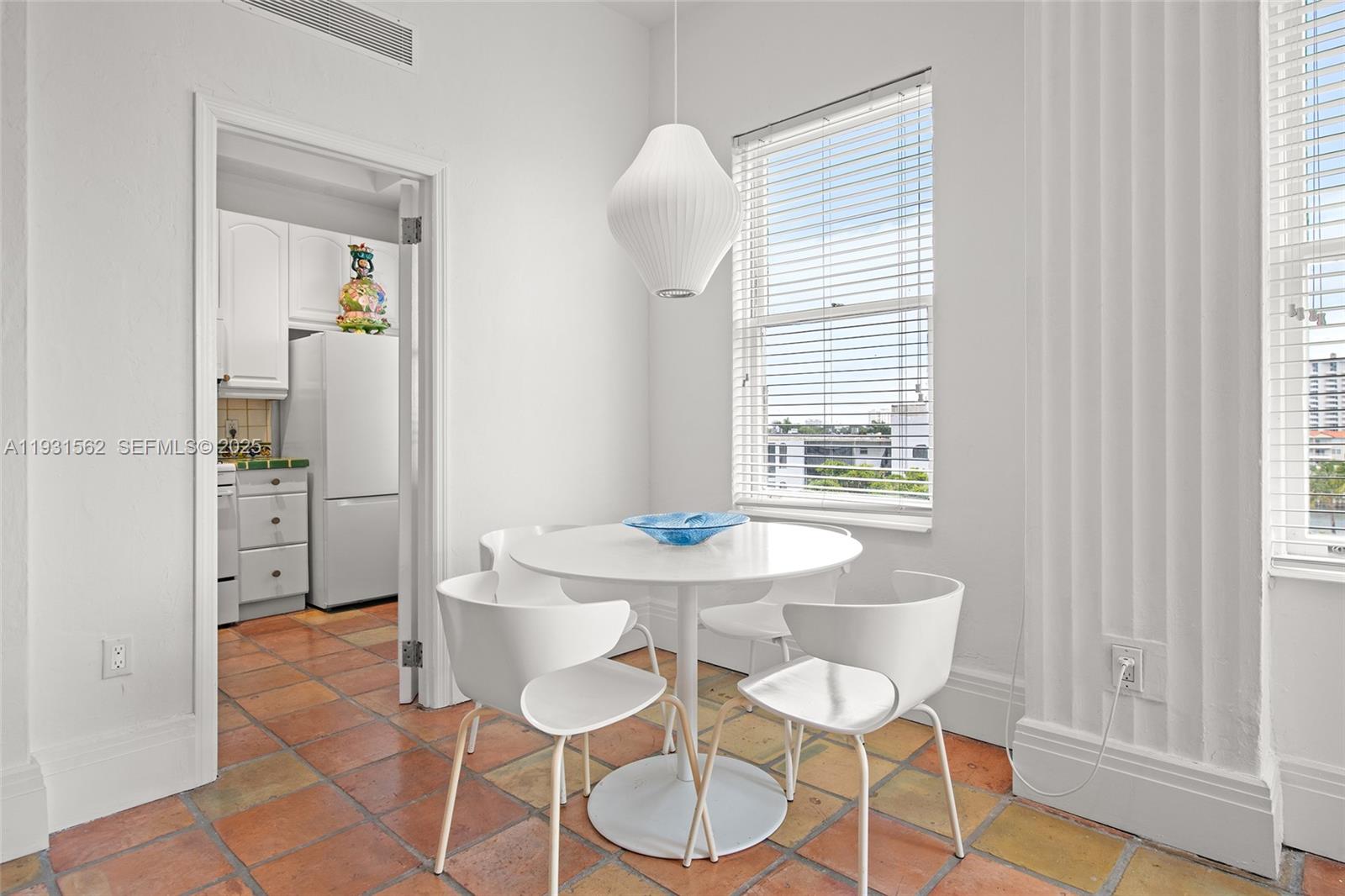 2421 Lake Pancoast Dr #5C Miami Beach, FL 33140