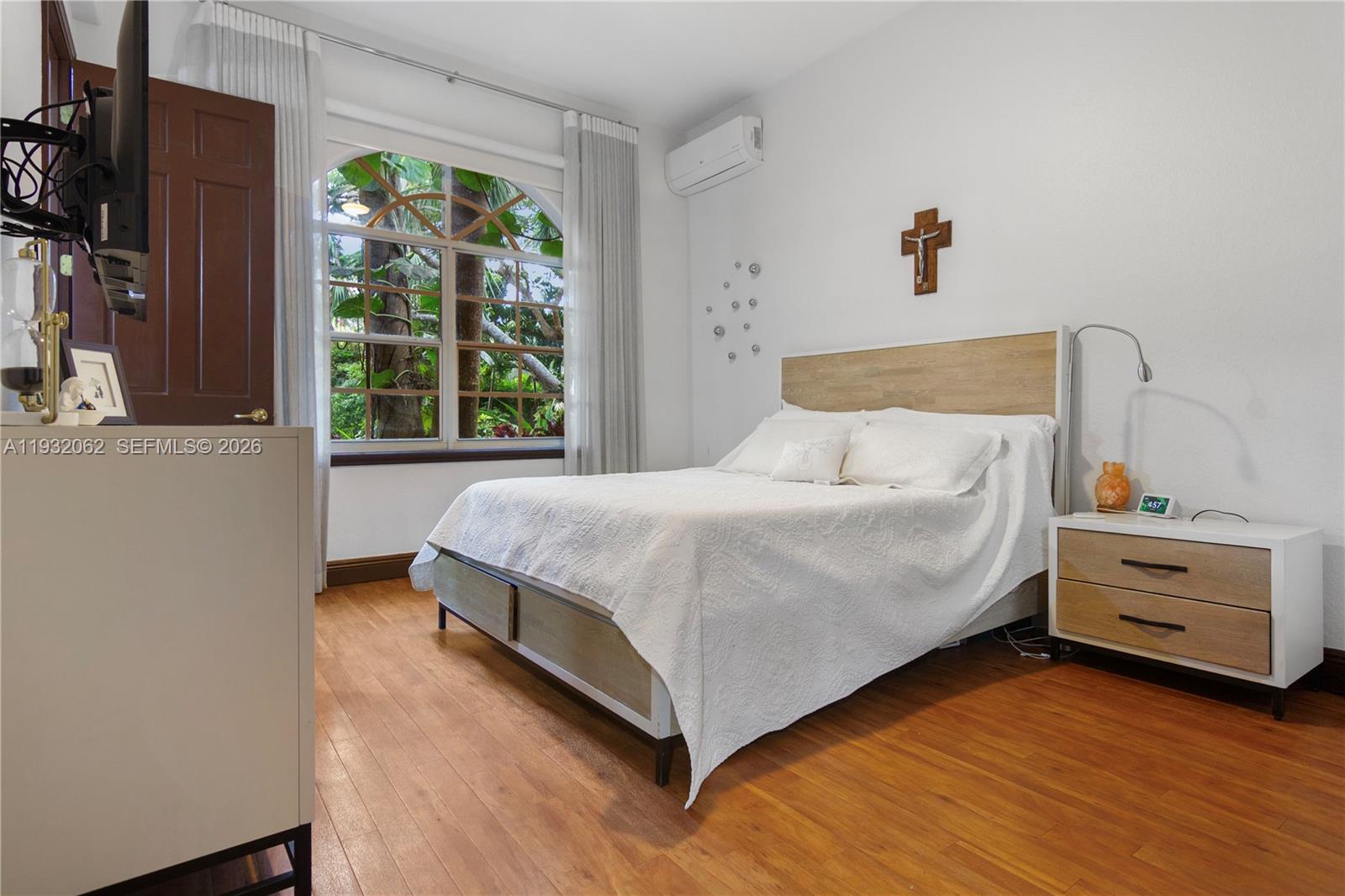 11825 S Mitchell Manor Cir Pinecrest, FL 33156