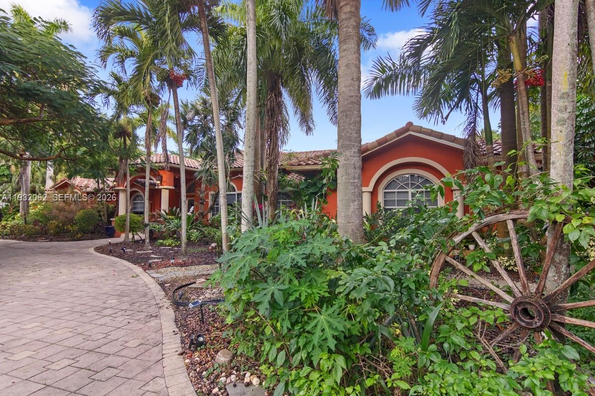 11825 S Mitchell Manor Cir Pinecrest, FL 33156