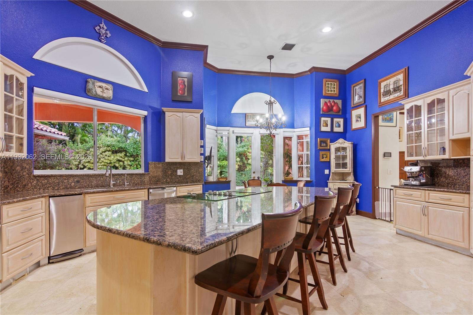 11825 S Mitchell Manor Cir Pinecrest, FL 33156