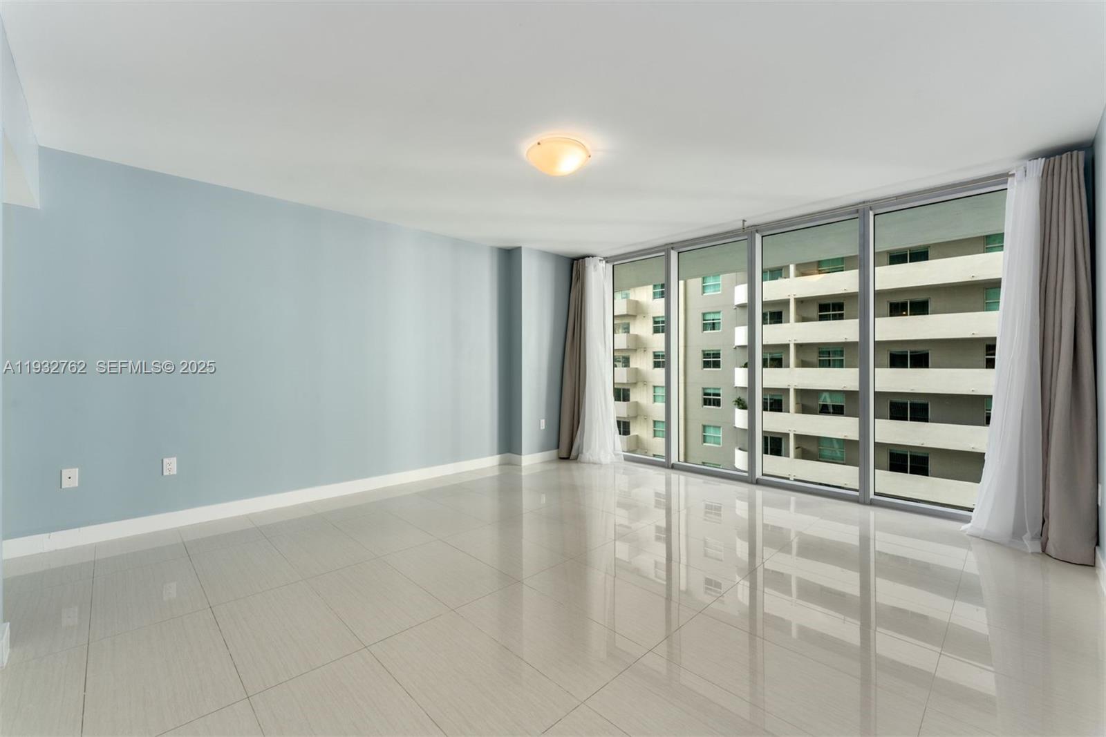 1111 SW 1st Ave #721-N Miami, FL 33130