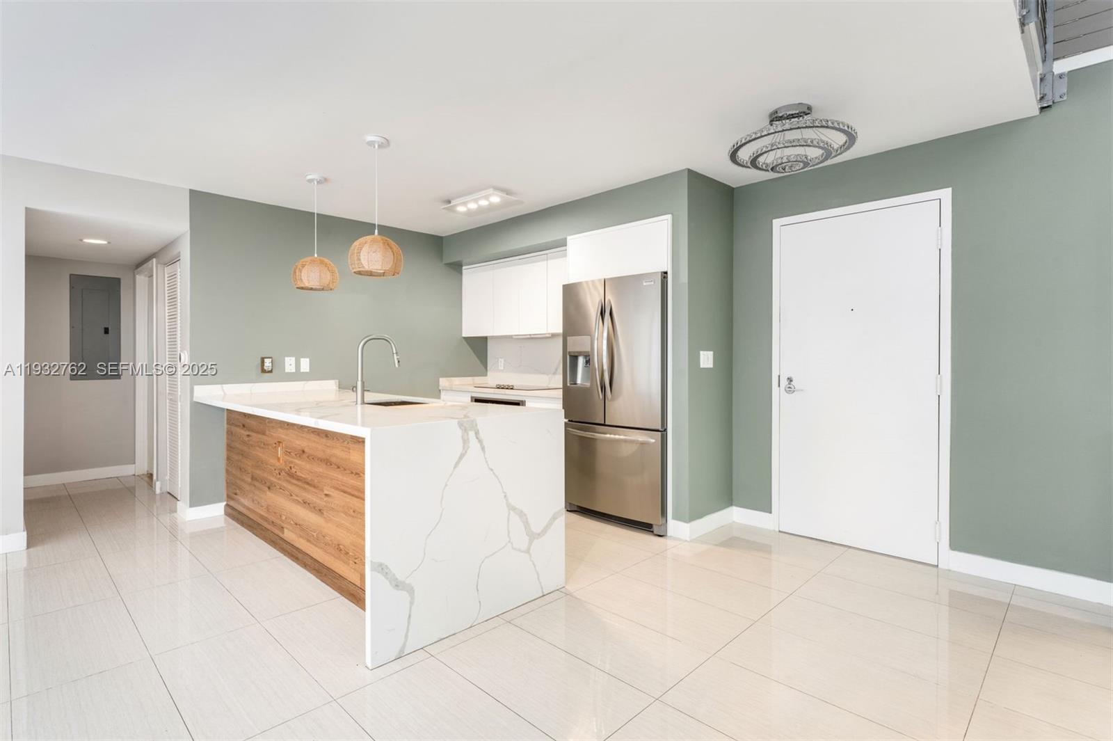 1111 SW 1st Ave #721-N Miami, FL 33130