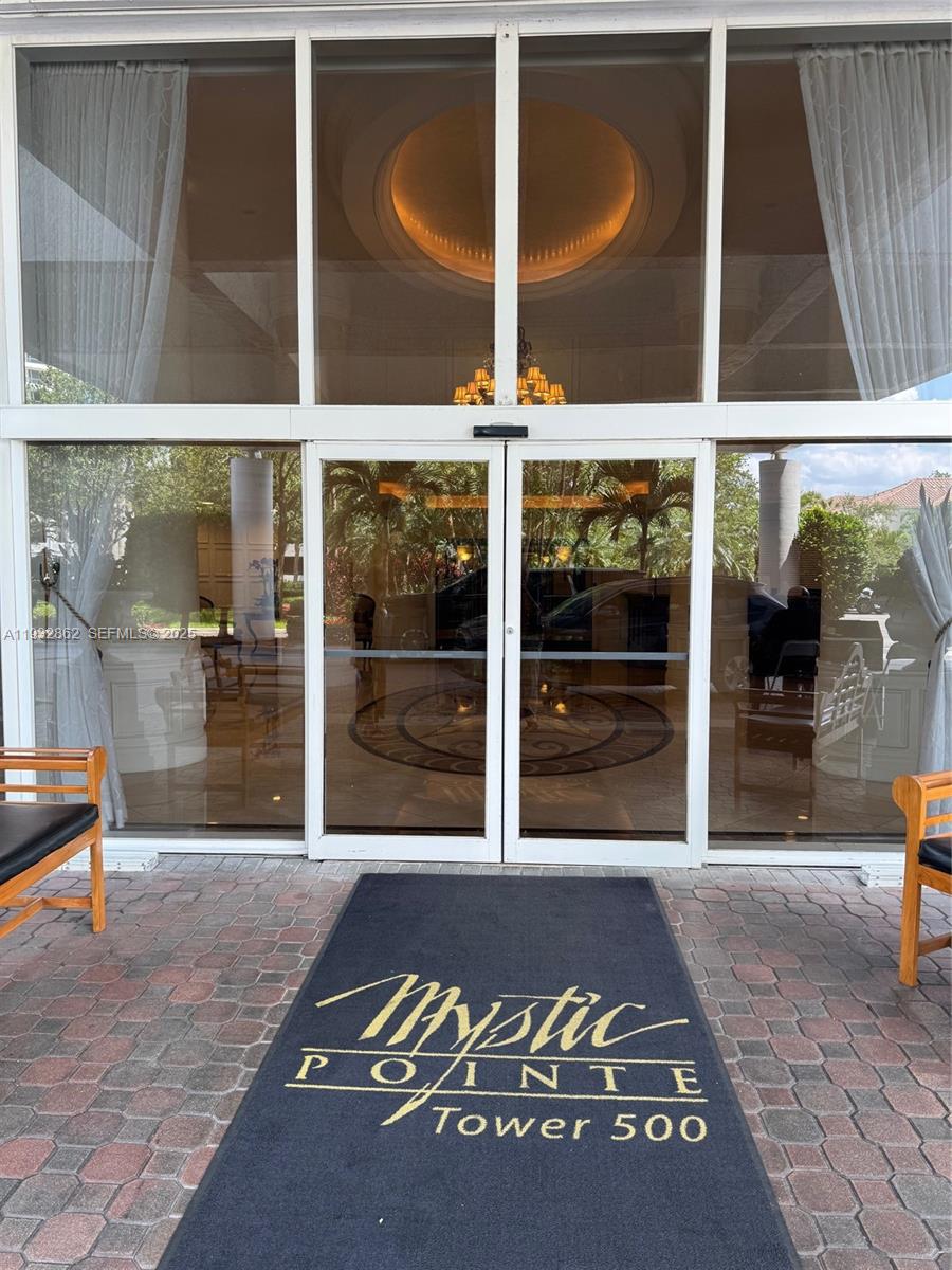 3530 Mystic Pointe Dr #1212 Aventura, FL 33180