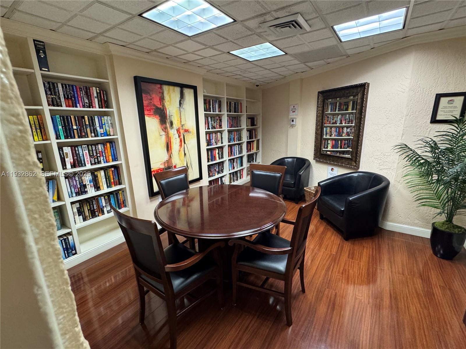 3530 Mystic Pointe Dr #1212 Aventura, FL 33180