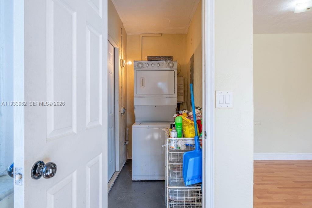 1265 NE 142nd St North Miami, FL 33161