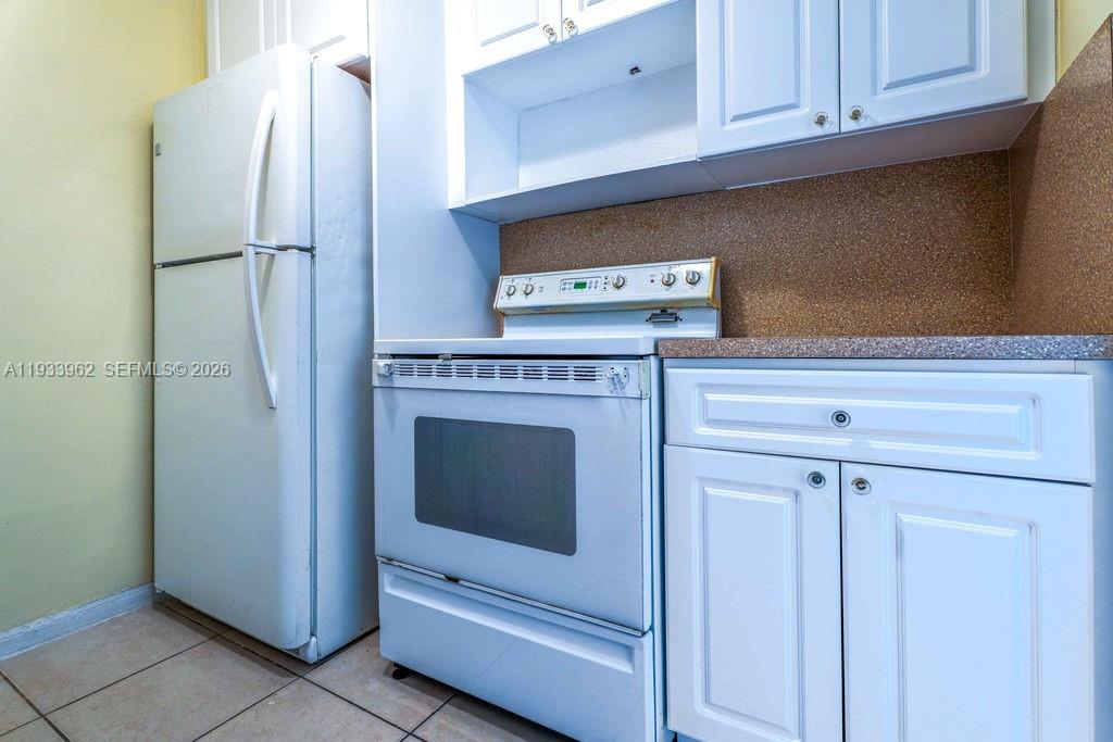 1265 NE 142nd St North Miami, FL 33161