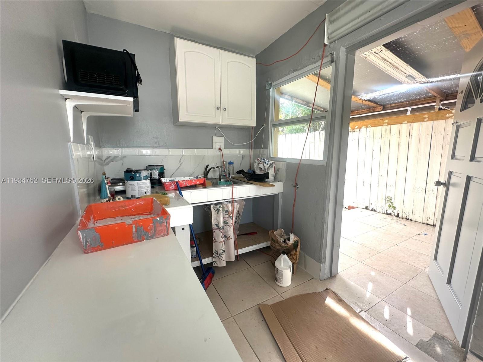 4361 SW 3rd St Miami, FL 33134