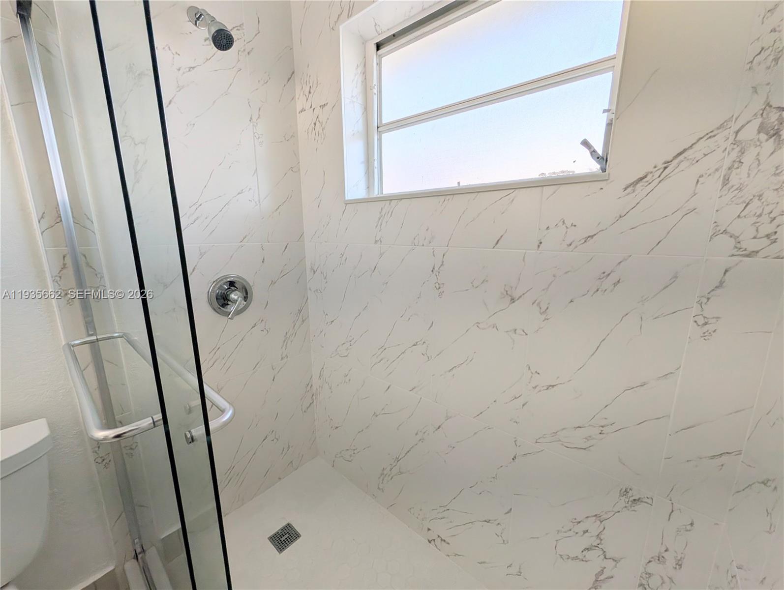 512 SW 7th St #1-4 Hallandale Beach, FL 33009